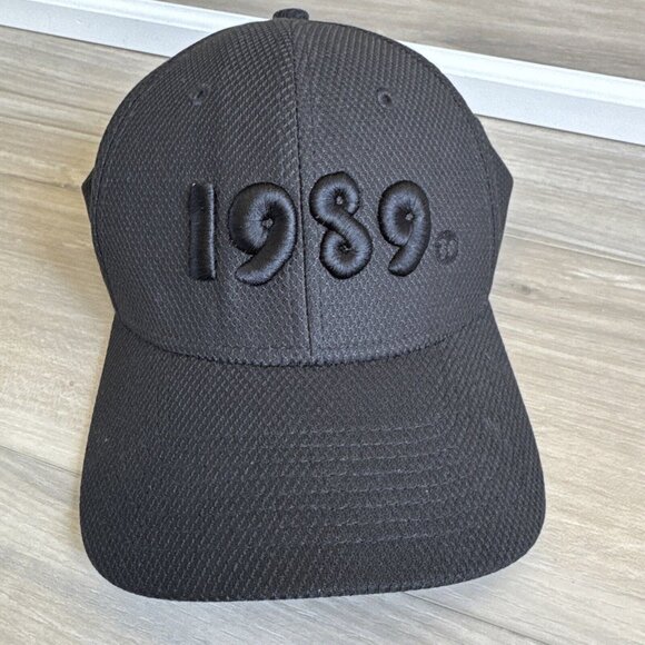Taylor Swift 1989 T.S. Hat / Cap Black Fitted Small/medium New Era Exc Cond - Picture 1 of 13